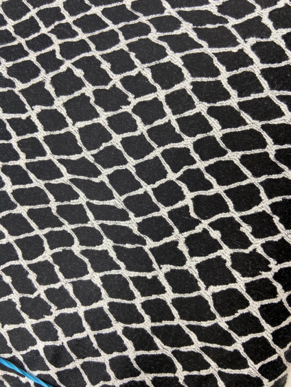 Ткань плательная черно-белая клетка шир 90 вискоза синт волокно