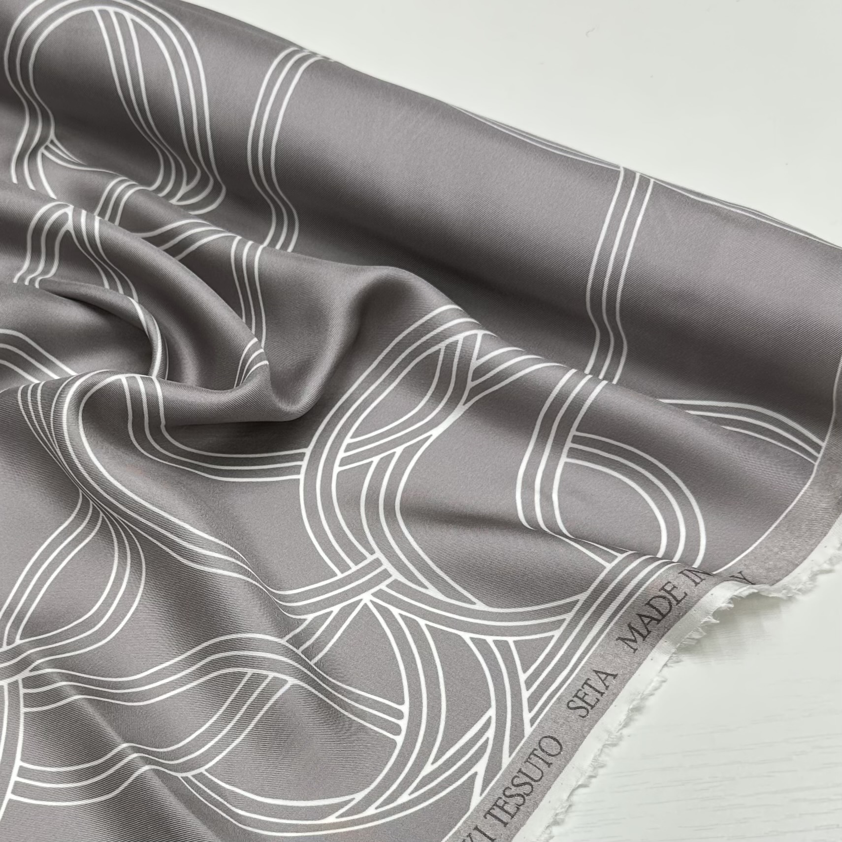 Плательная Loewe