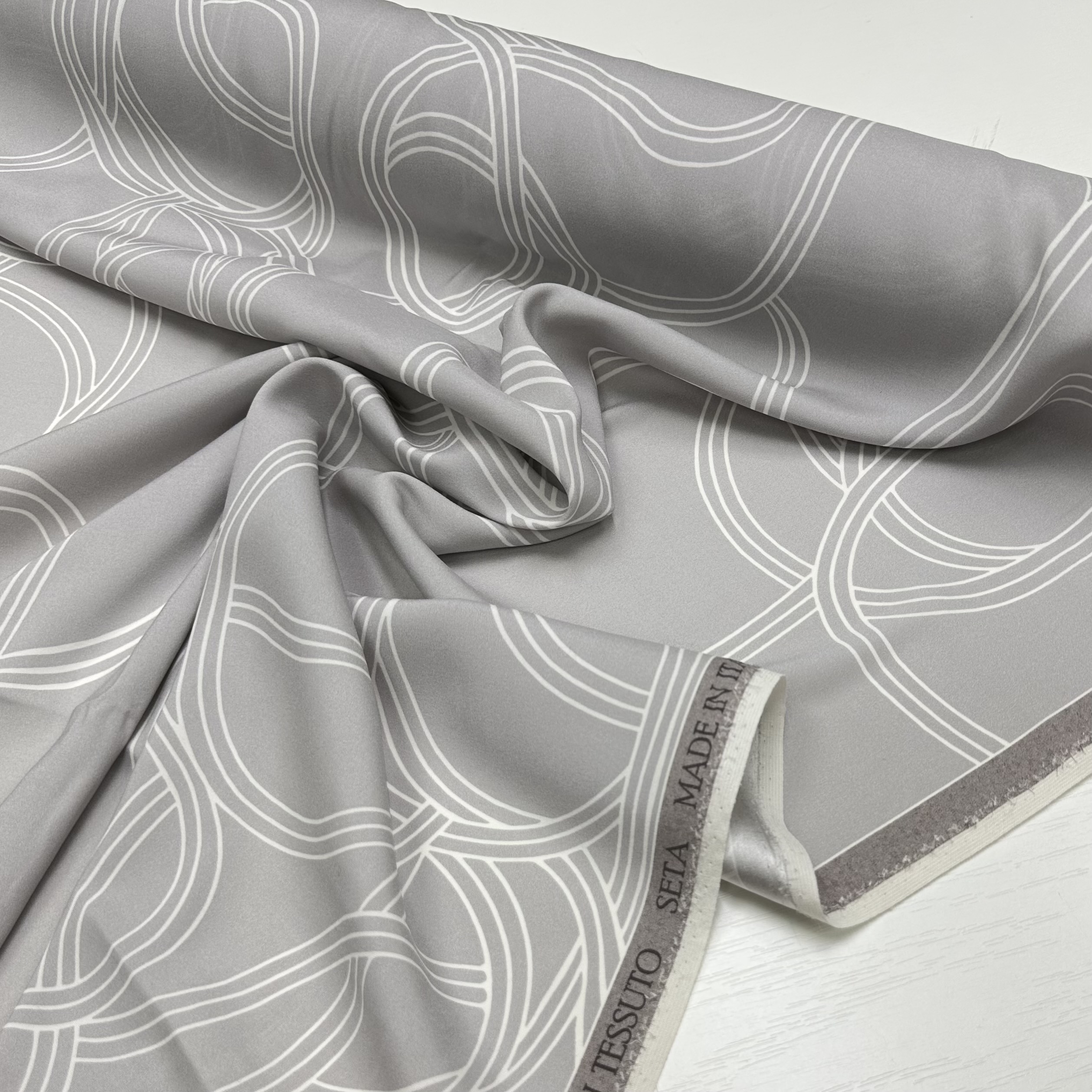 Плательная Loewe