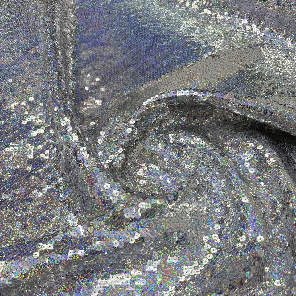 Пайетки на сетке