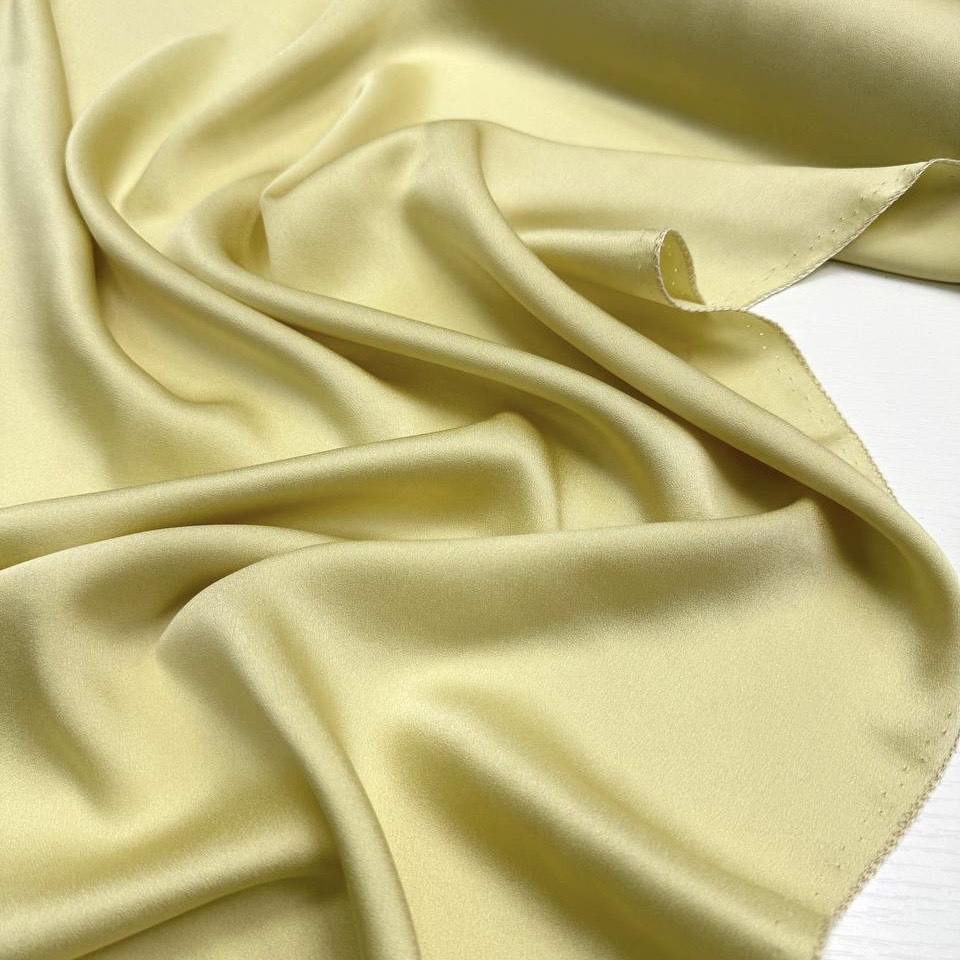 Костюмно-плательная ткань