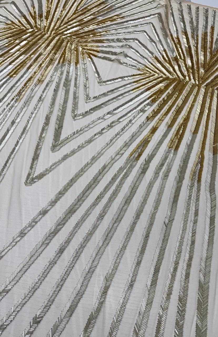 Сетка с вышивкой