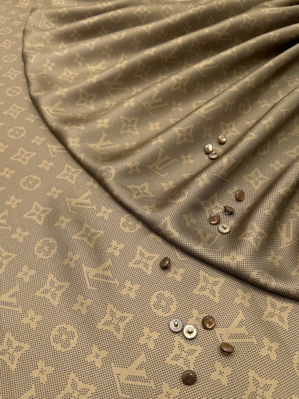Плательная Louis Vuitton