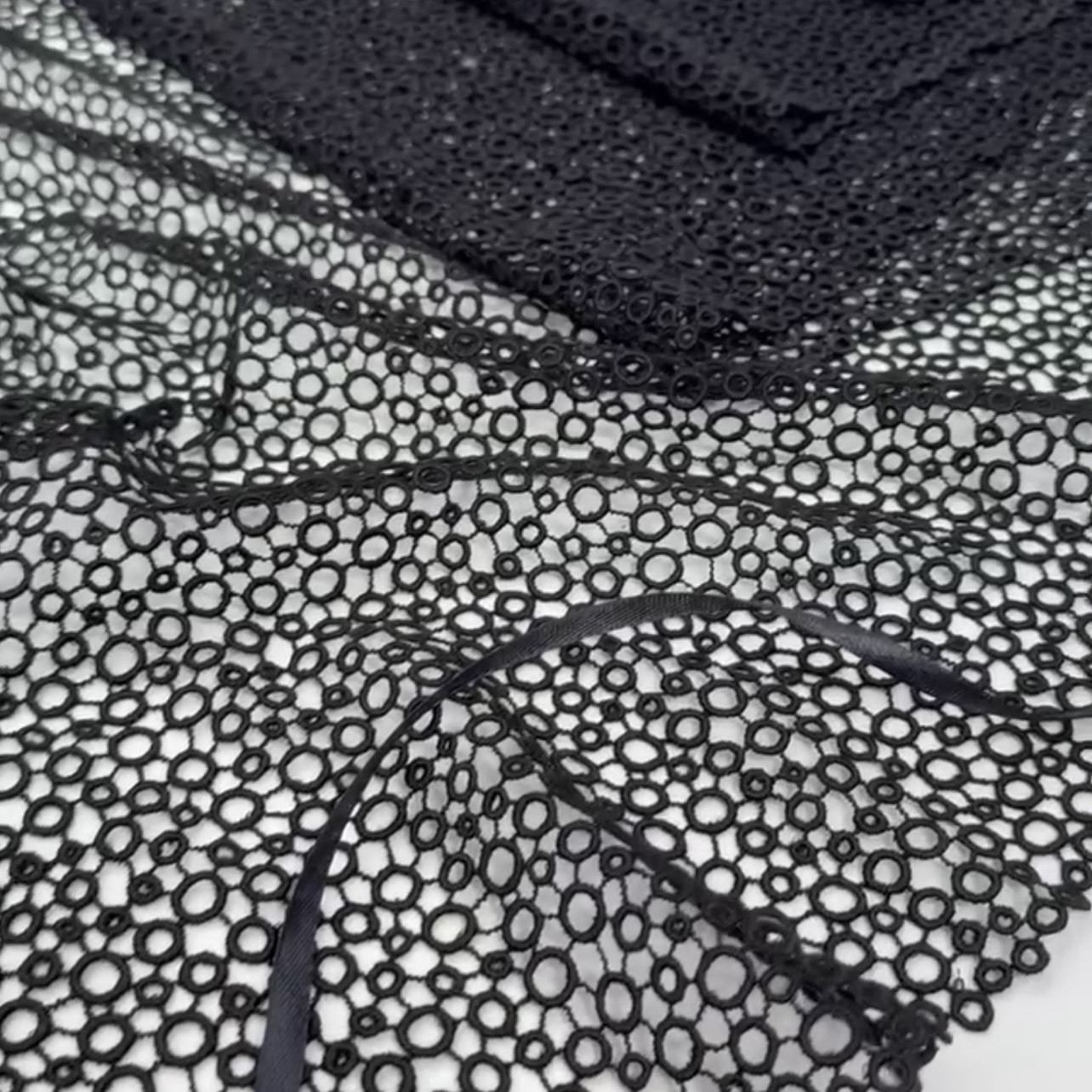 Кружевное полотно Ж.Б.Валли, хлопок 100%, ширина 135 см