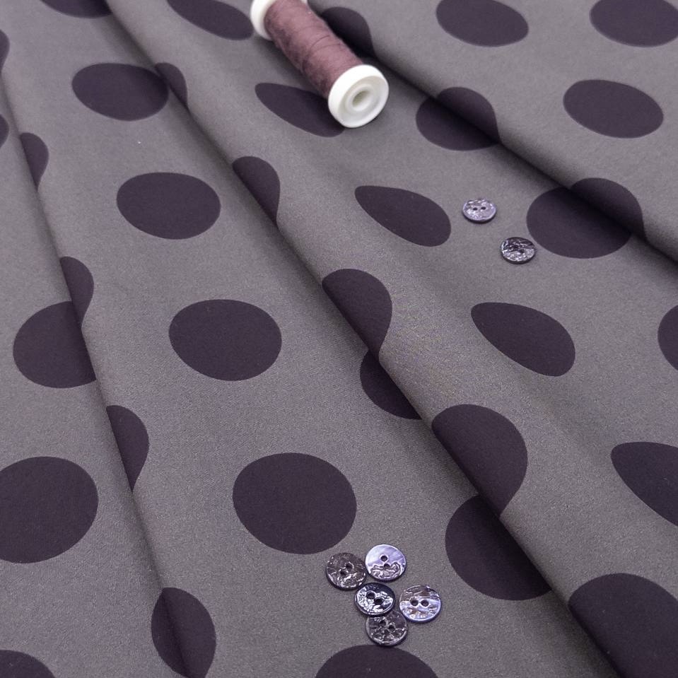 плательная серая база с черными кружочками хлопок эластан ДГ шир 145 см
