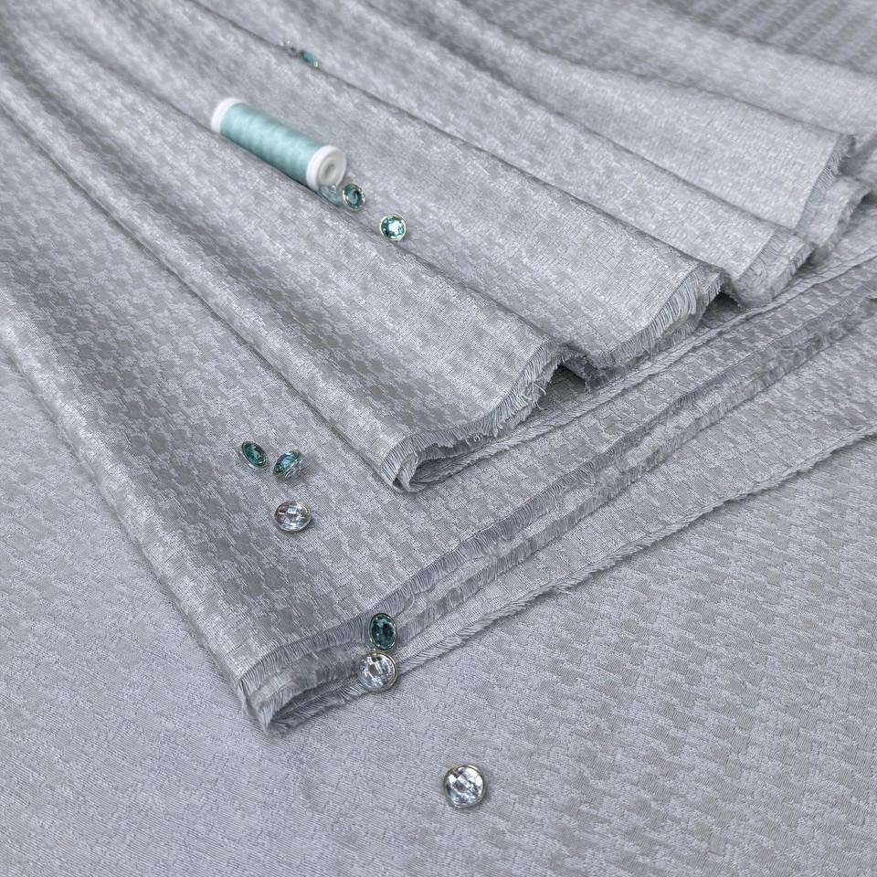 Плательная серебристый вискоза синт. вол-но шир 150 см