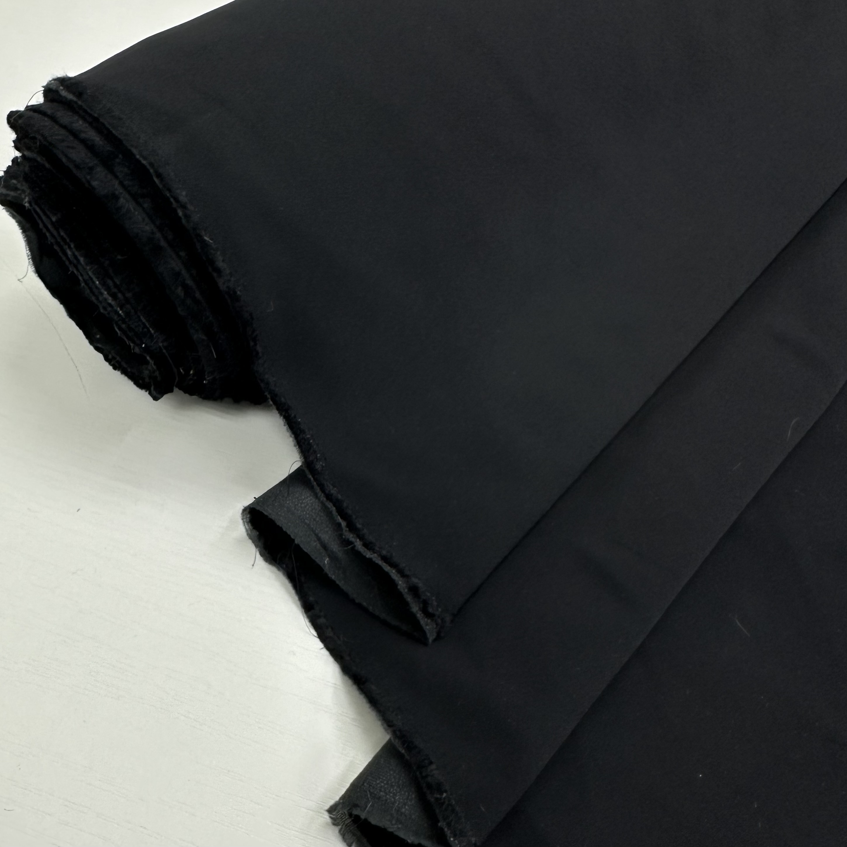 Костюмная Dolce&Gabbana (дублирована)