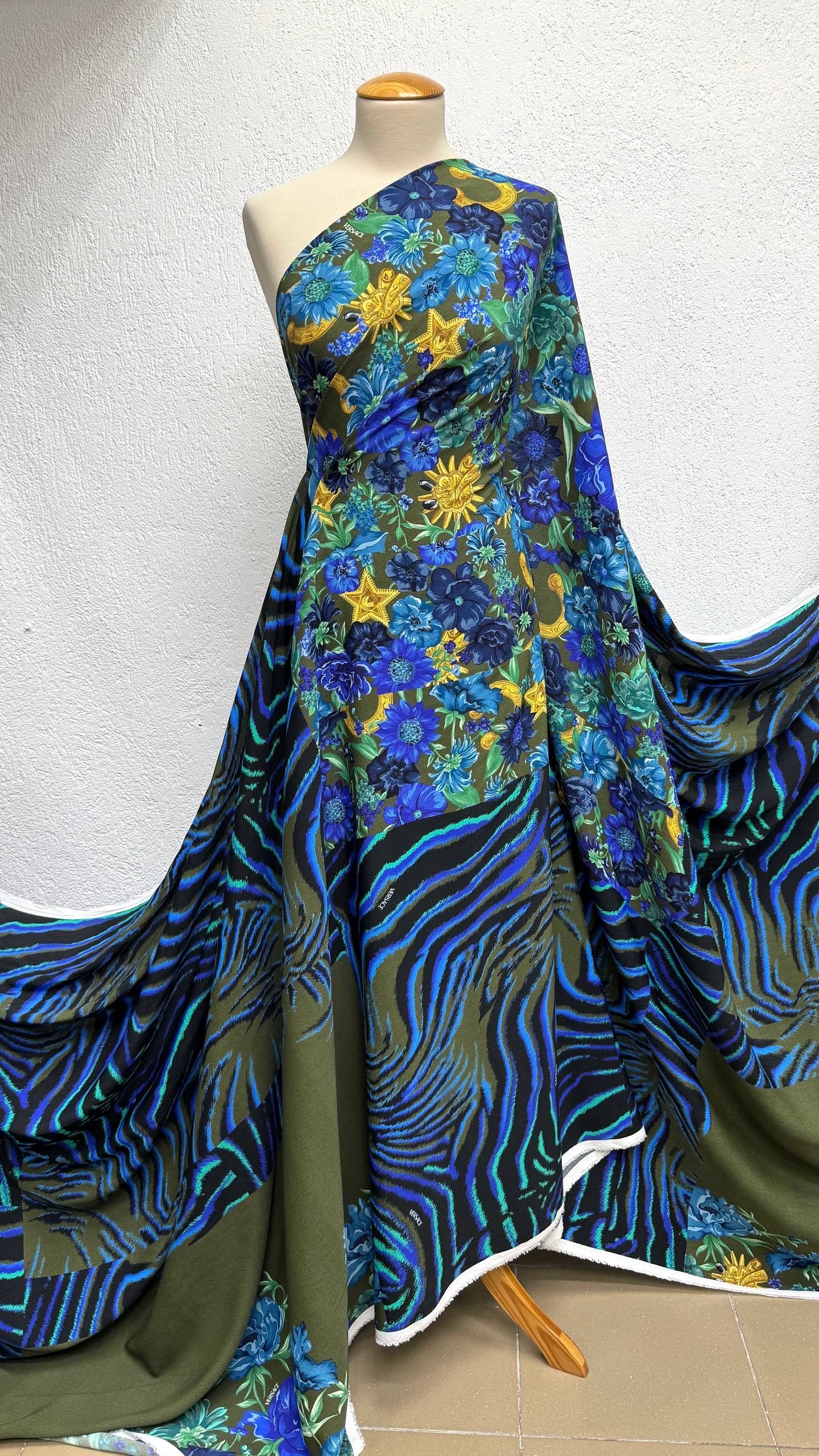 Плательная Versace