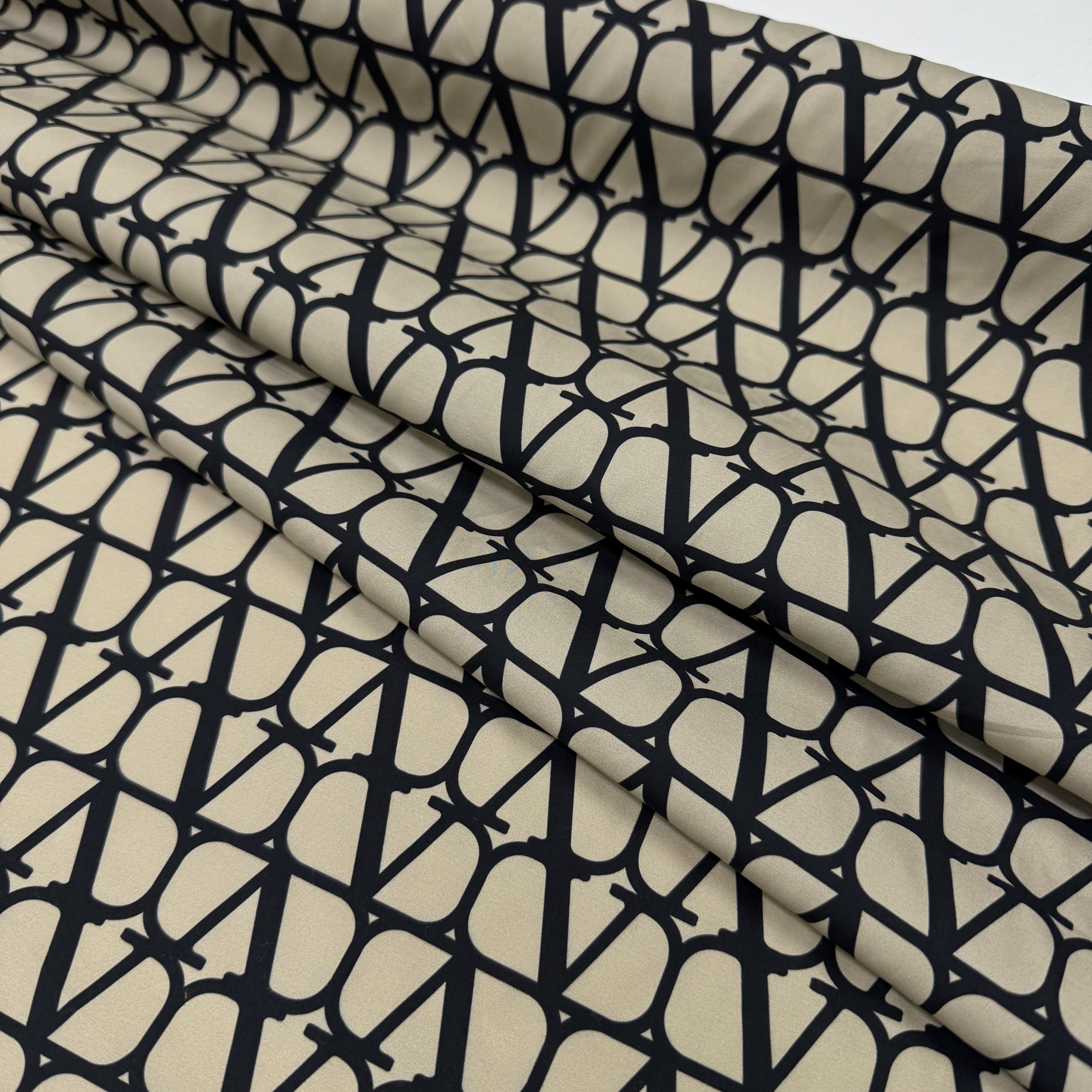 Плательно-рубашечная Валентино