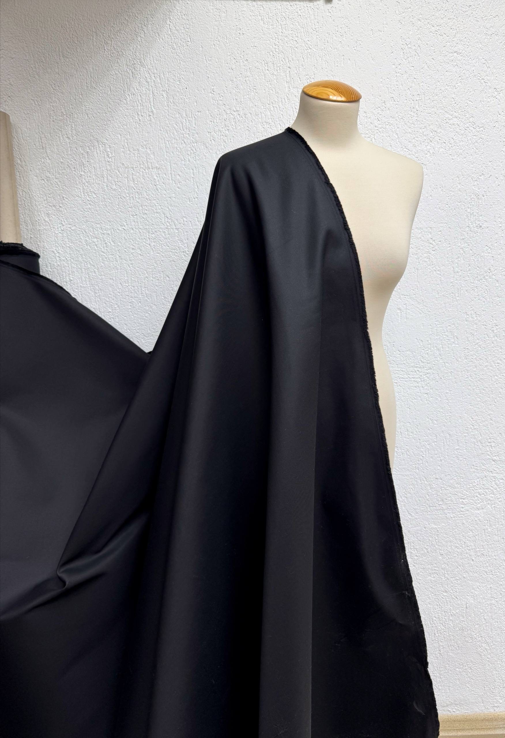 Тренчевая Burberry