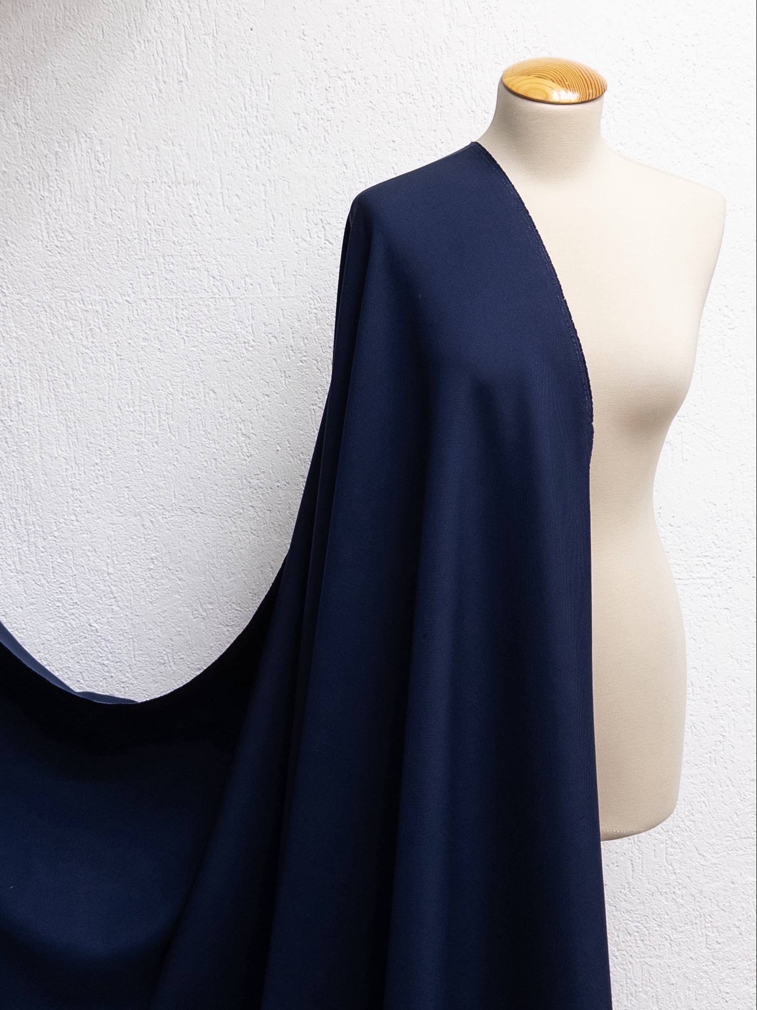 Костюмно-плательная Versace