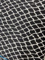 Ткань плательная черно-белая клетка шир 90 вискоза синт волокно